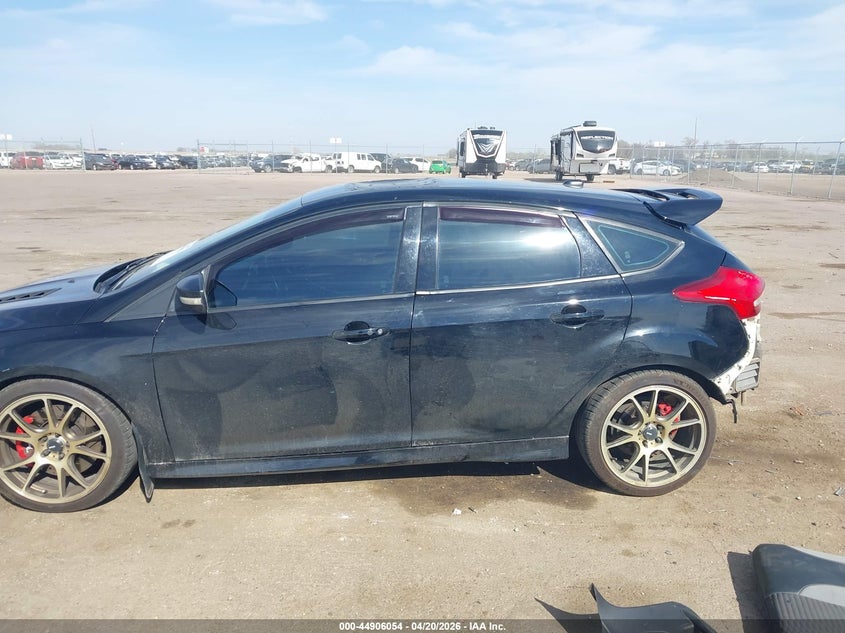 2017 Ford Focus St VIN: 1FADP3L95HL235700 Lot: 44906054