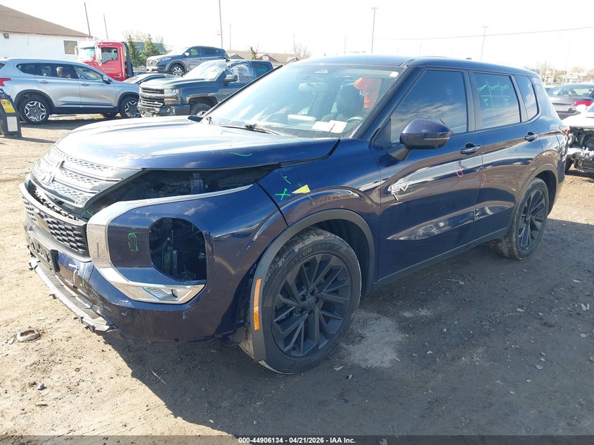 2023 MITSUBISHI OUTLANDER PHEV auction photo 2