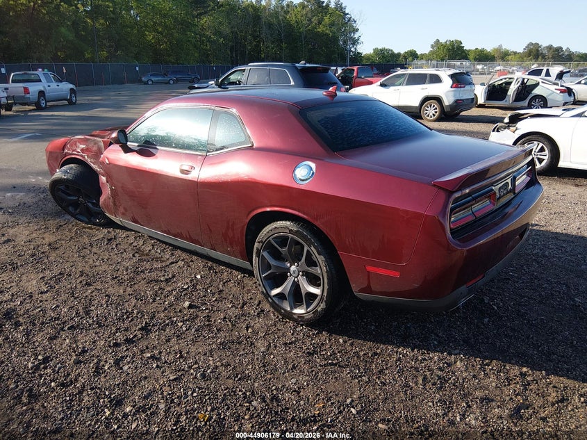 Vin: 2c3cdzag5hh601174, lot: 45403548, dodge challenger sxt plus 20173