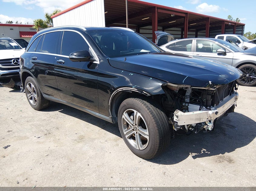 2018 MERCEDES-BENZ GLC 300