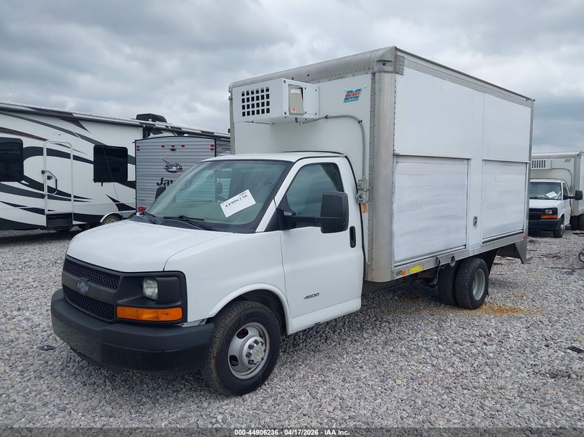 2015 Chevrolet Express Cutaway 4500