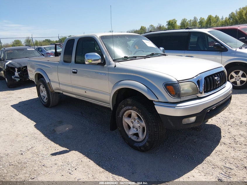 2004 Toyota Tacoma Base V6