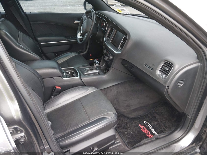 2016 Dodge Charger Sxt