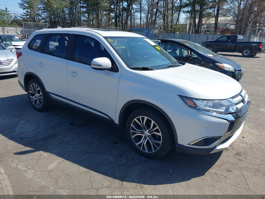 2018 Mitsubishi Outlander Le/Se/Sel