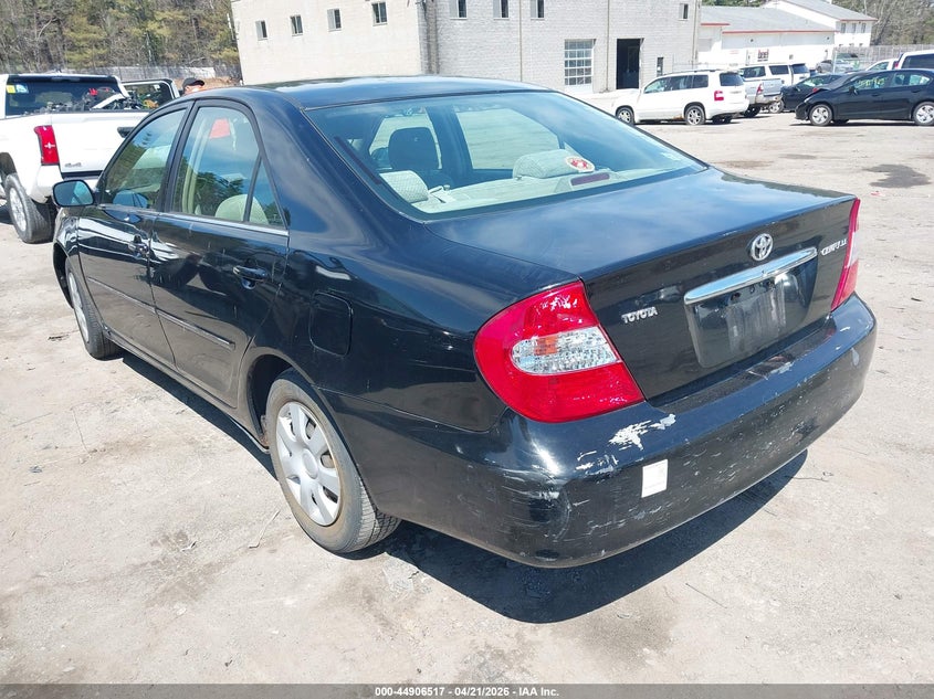 2004 Toyota Camry Le