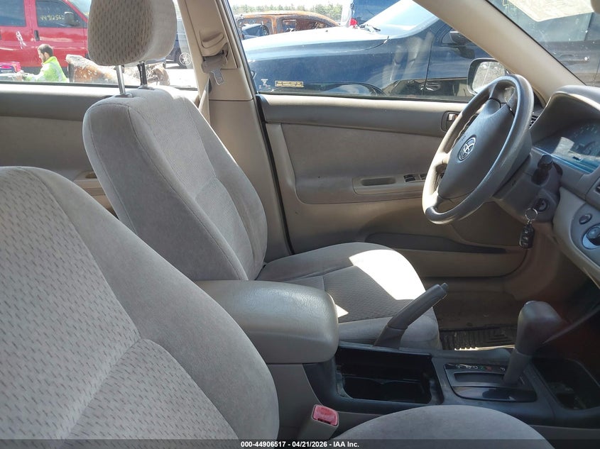 2004 Toyota Camry Le