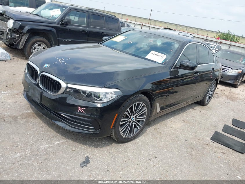 2020 BMW 530I auction photo 2