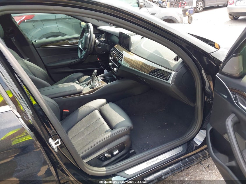 2020 BMW 530I auction photo 5