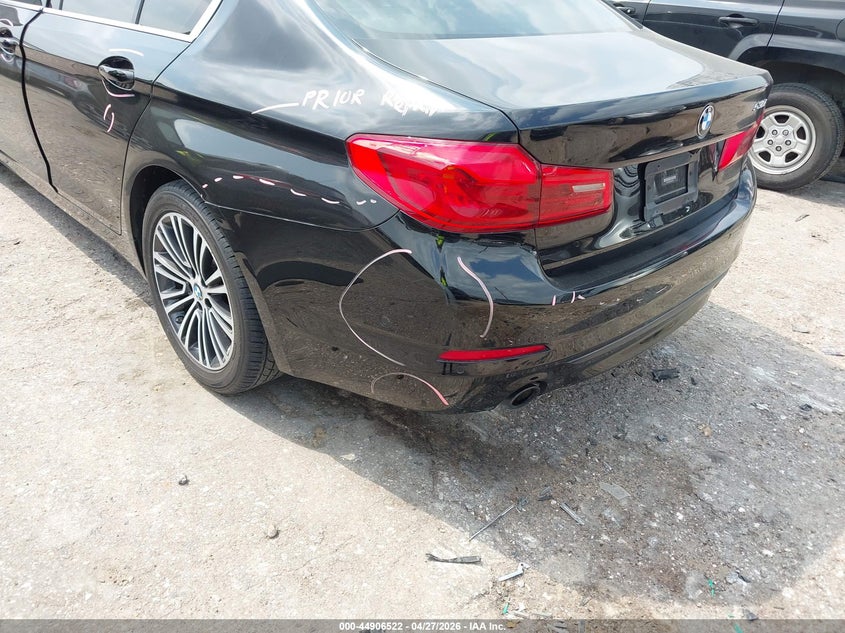 2020 BMW 530I auction photo 6