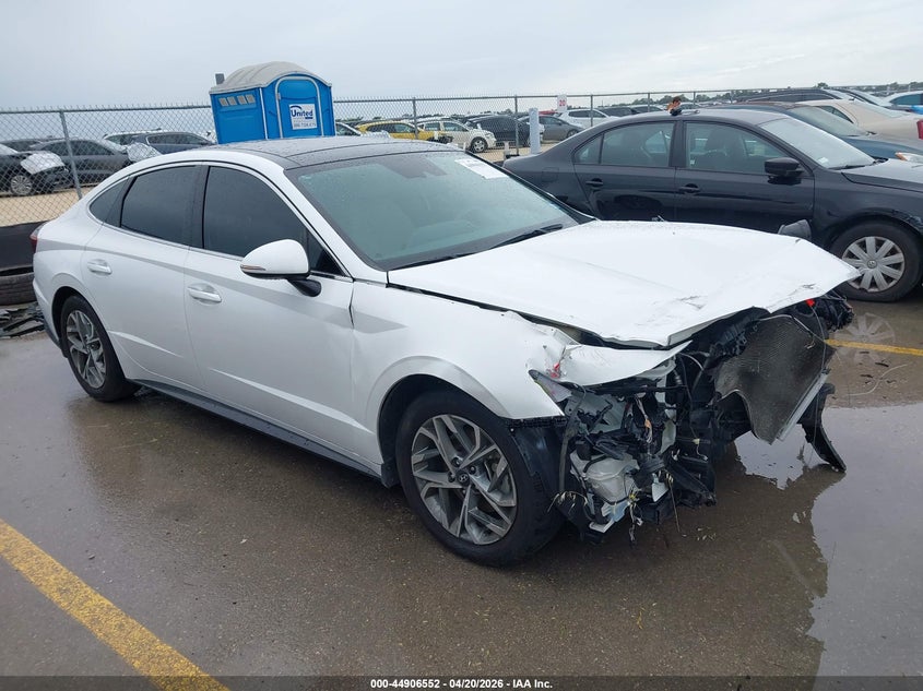 2022 Hyundai Sonata Sel