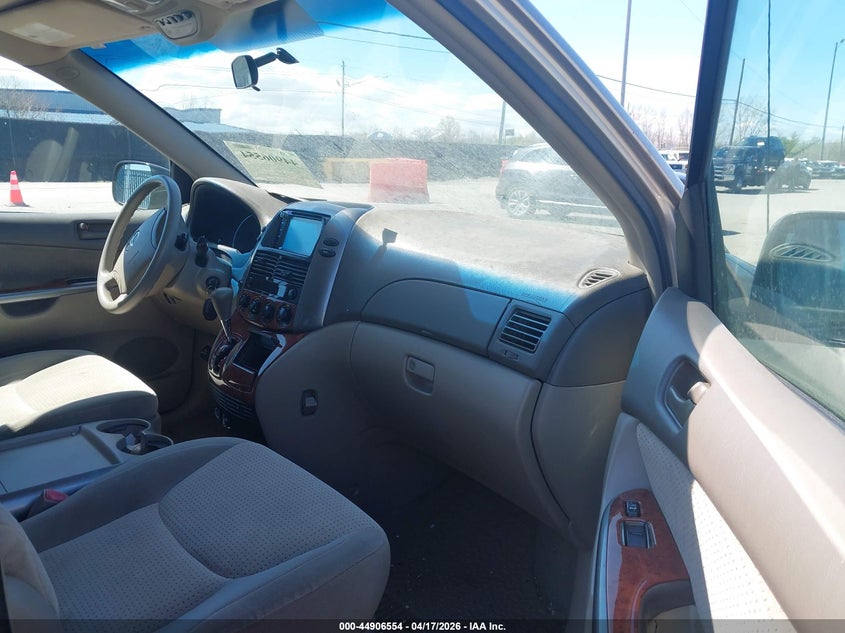 2008 Toyota Sienna Le