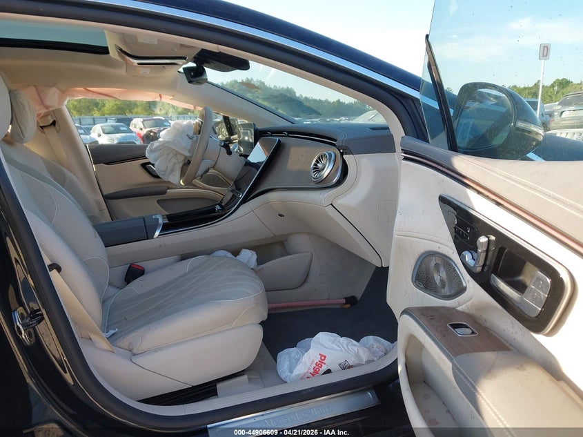 2022 Mercedes-Benz Eqs 450+