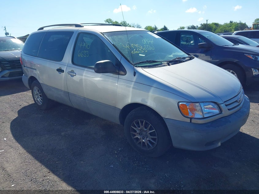 2002 Toyota Sienna Le