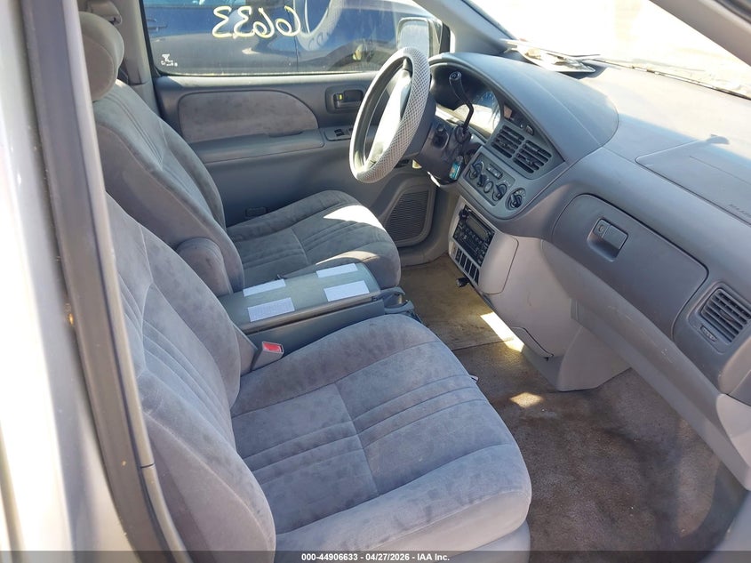 2002 Toyota Sienna Le