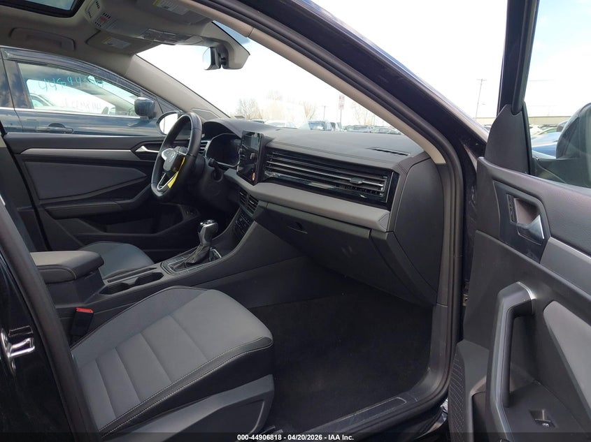 2025 Volkswagen Jetta 1.5T Se