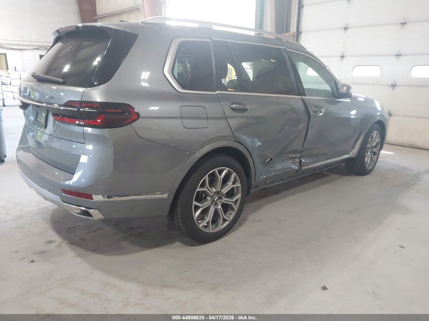 2025 BMW X7 xDrive40I