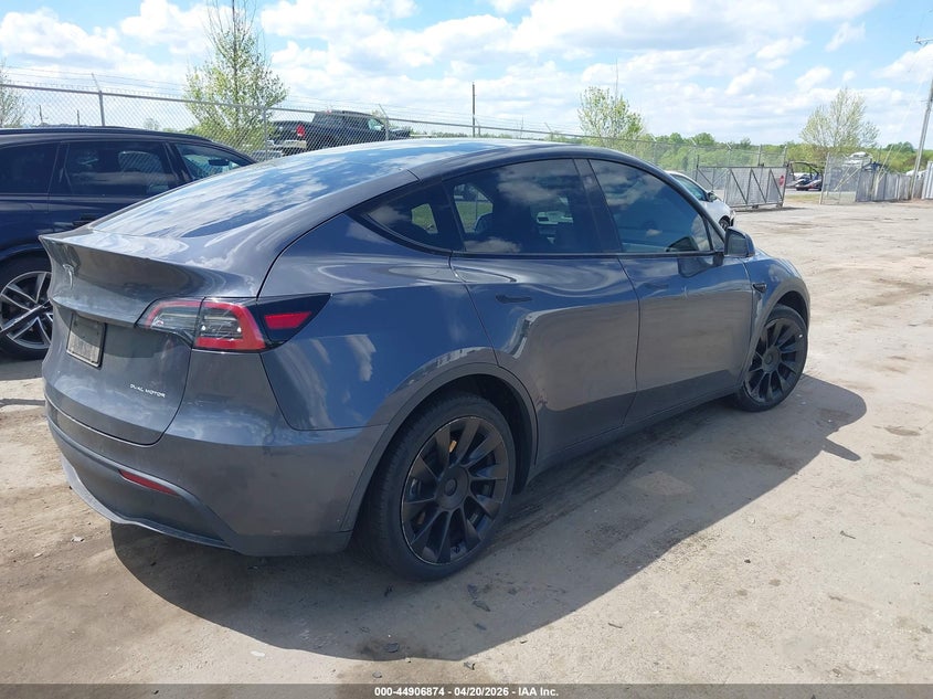2022 TESLA MODEL Y ELECTRIC(VIN: 7SAYGDEE9NF422550