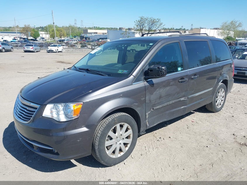 2015 Chrysler Town & Country Touring