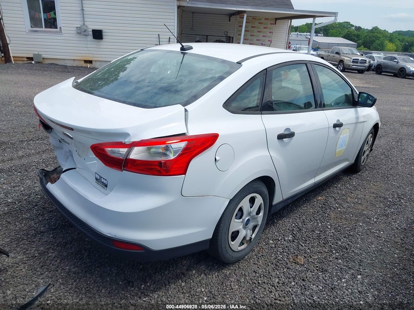 Vin: 1fadp3e22dl156821, lot: 45404297, ford focus s 20134