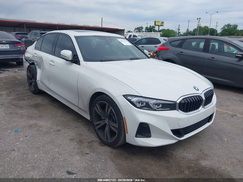 2023 BMW 330I — zdjęcie z aukcji