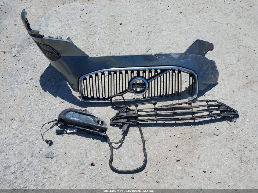 2021 Volvo Xc60 T5 Momentum VIN: YV4102RK7M1868806 Lot: 44907171