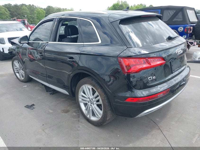 Vin: wa1cnafy7j2154397, lot: 45404567, audi q5 2.0t premium/2.0t tech premium 20183