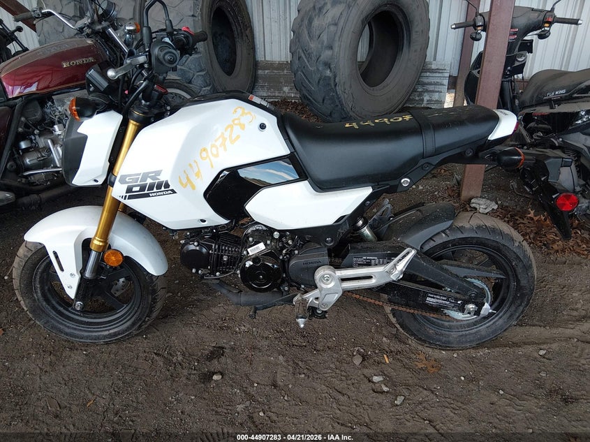 2025 Honda Grom A VIN: MLHJC9253S5300238 Lot: 44907283