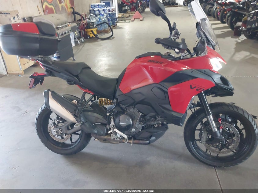 2026 Ducati Multistrada V2/V2 S VIN: ZDMAAU9T5TB003687 Lot: 44907297