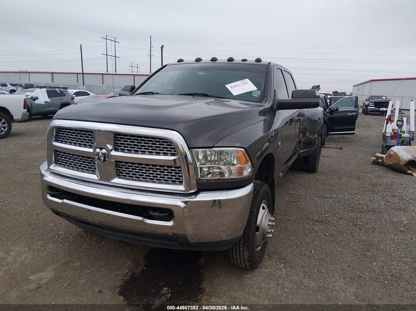 3C63RRGL4JG330235 2018 Ram 3500 Black