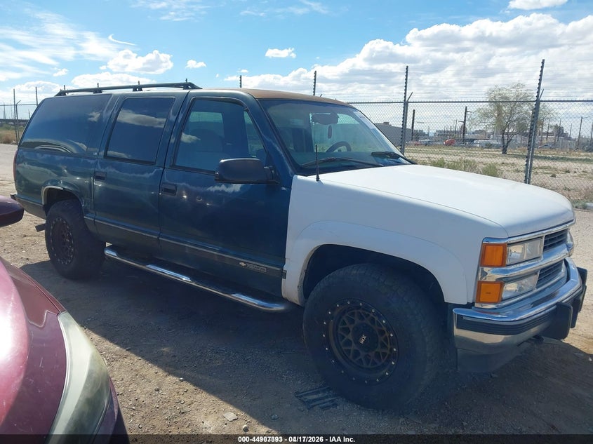 1999 CHEVROLET SUBURBAN 1500 LT