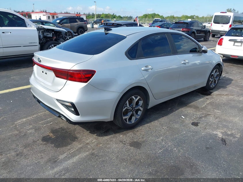 Vin: 3kpf24ad0le155530, lot: 45404802, kia forte lxs 20204