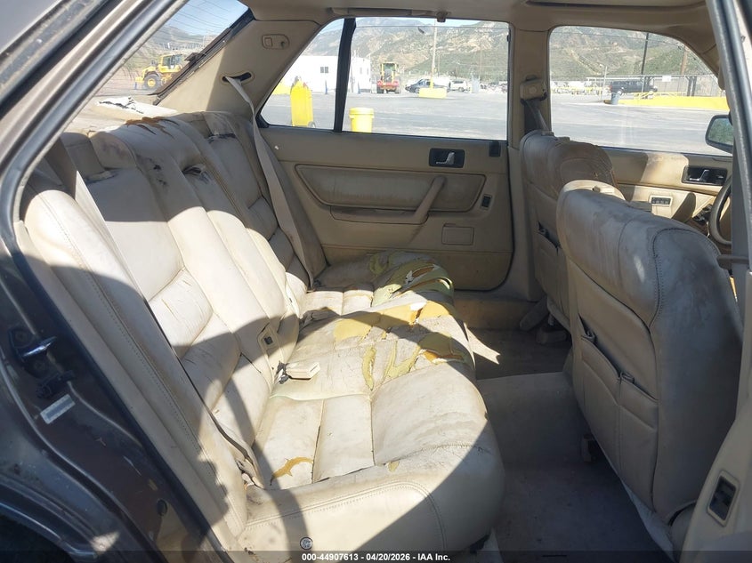 1990 Acura Legend Ls VIN: JH4KA4670LC045328 Lot: 44907613