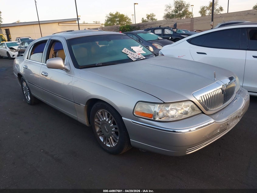 2007 LINCOLN TOWN CAR SIGNATURE LIMITED