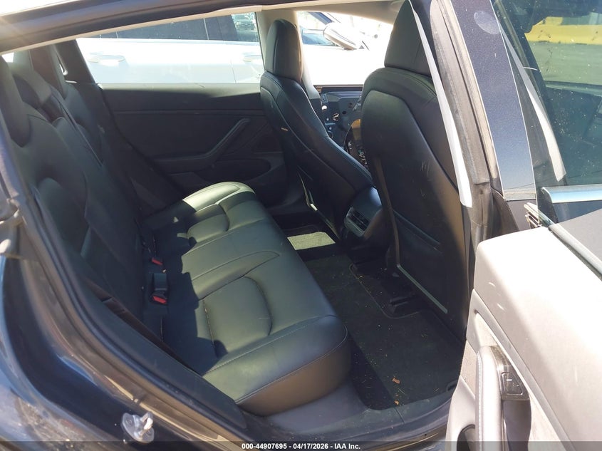 2018 Tesla Model 3 Long Range/Performance VIN: 5YJ3E1EB1JF069104 Lot: 44907695