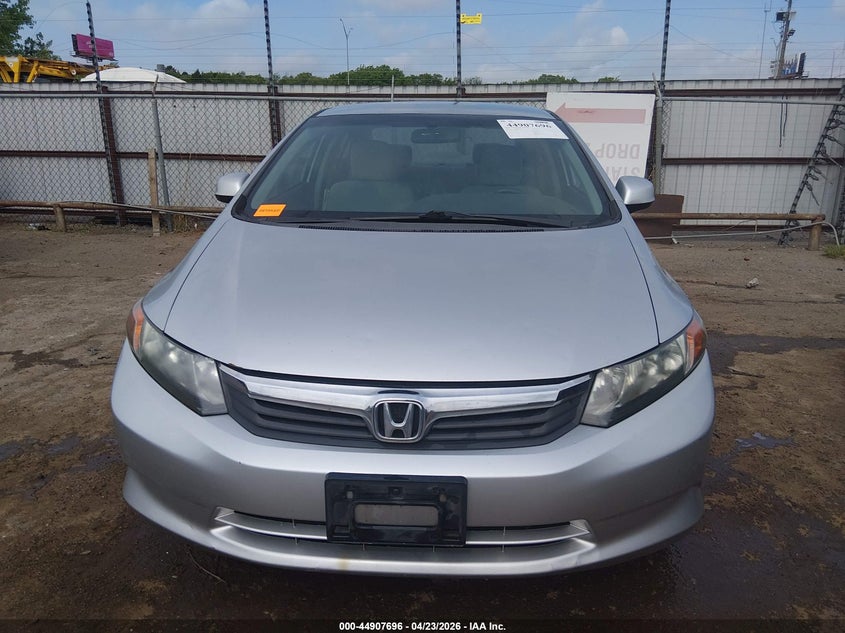 2012 Honda Civic 1.8 Lx silver Lot 111044907696 Vin 19XFB2F50CE108312