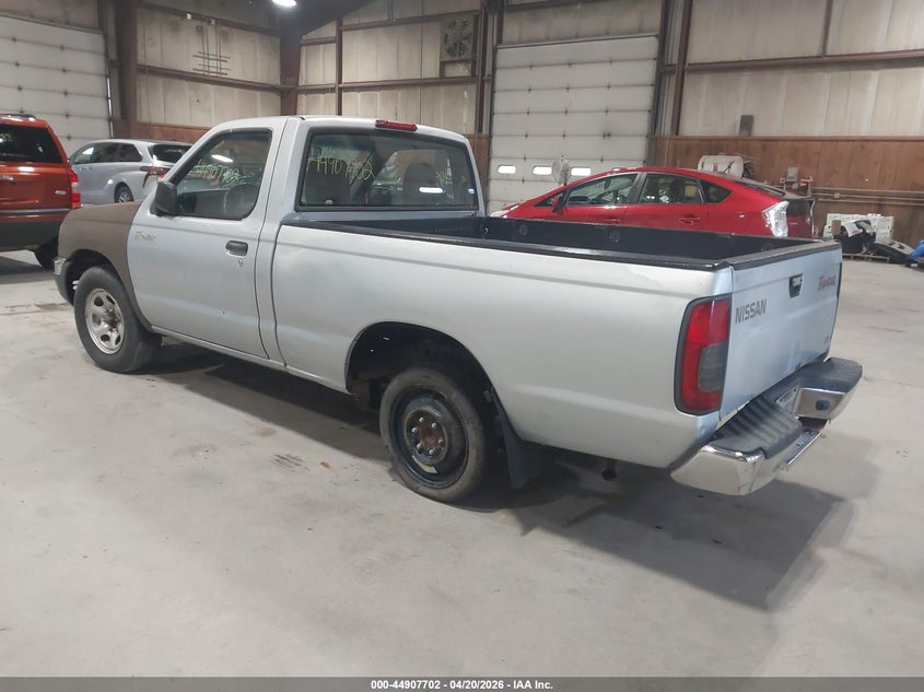 2000 Nissan Frontier Xe