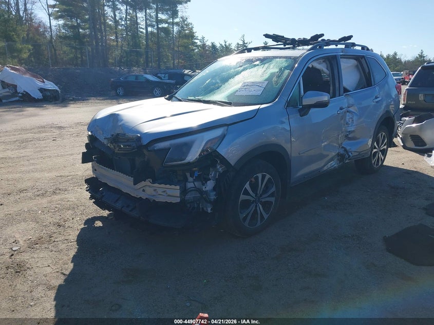 2024 Subaru Forester Limited JF2SKAKC3RH483211 photo 1