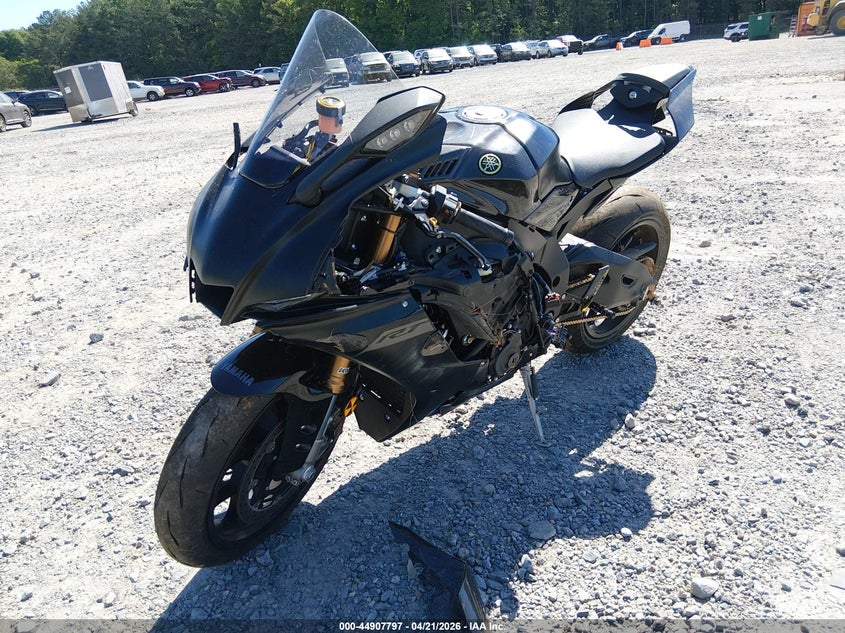 2025 YAMAHA YZF1000 auction photo 2