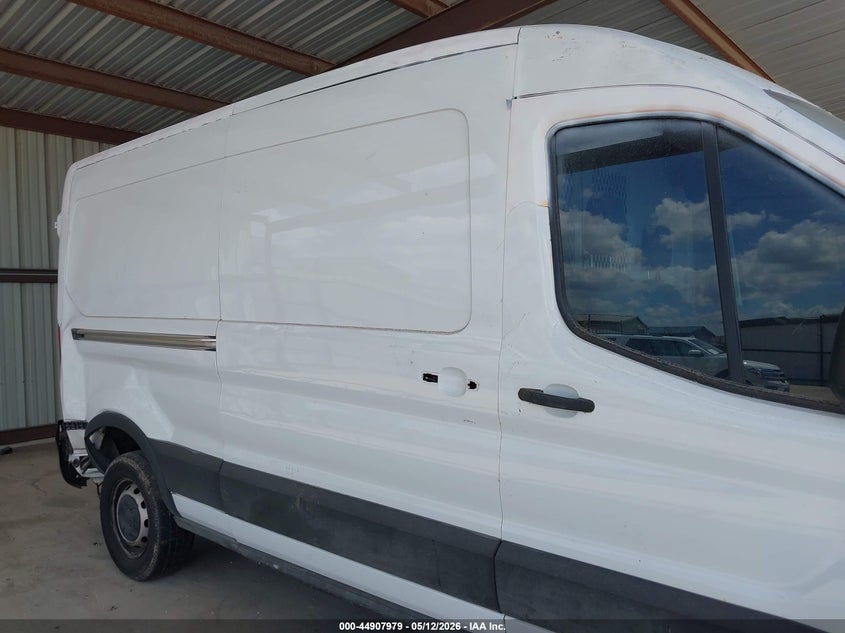 2019 FORD TRANSIT-250 · Photo 13