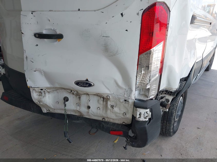 2019 FORD TRANSIT-250 · Photo 6