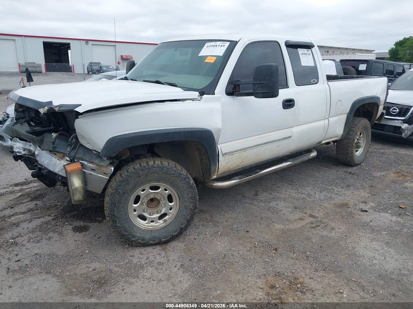 2004 Chevrolet Silverado 2500hd Work Truck 1GCHC29UX4E333682 photo 1