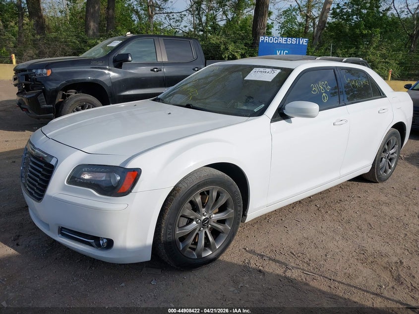 Vin: 2c3ccaggxeh311892, lot: 45405791, chrysler 300 20142