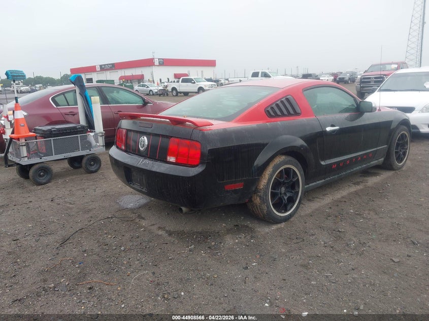 2006 Ford Mustang V6