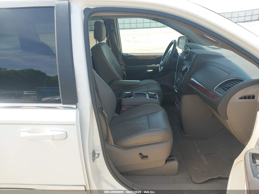 2011 Chrysler Town & Country Touring-L