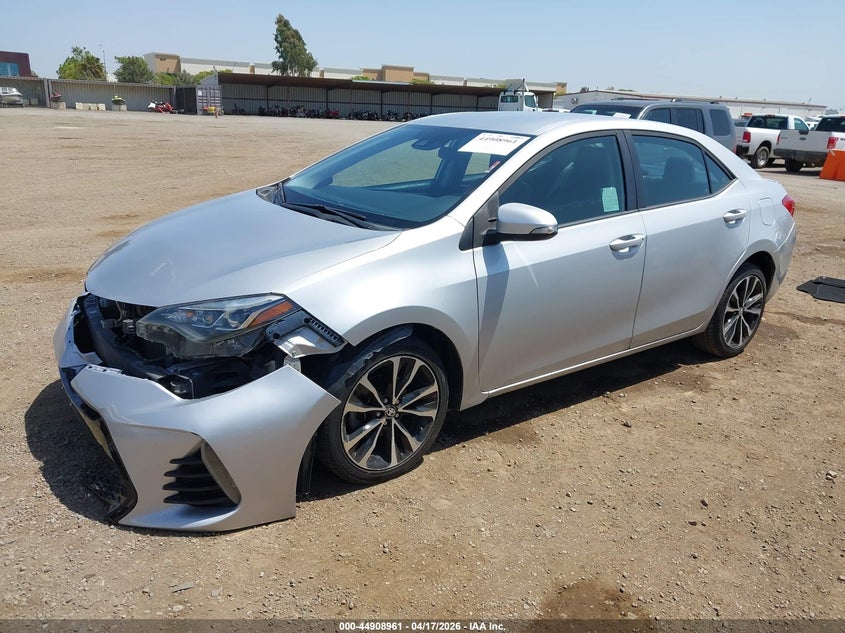 2018 Toyota Corolla Se 5YFBURHEXJP787709 photo 1