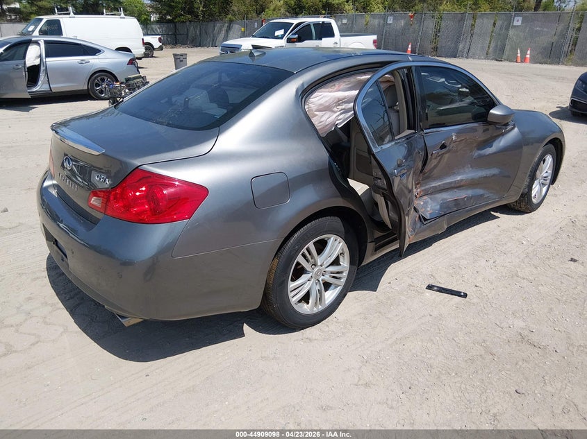 2013 Infiniti G37X