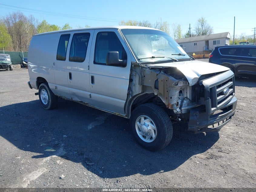 2011 Ford E-350 Super Duty Commercial