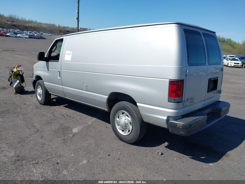2011 Ford E-350 Super Duty Commercial