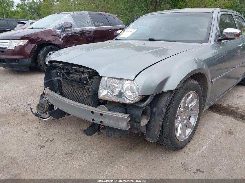 2006 Chrysler 300C VIN: 2C3KA63H26H209436 Lot: 44909167