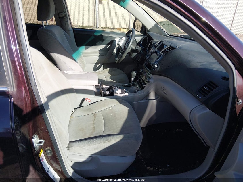 2013 Toyota Highlander Base V6